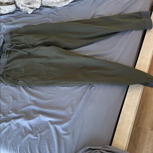 lululemon athletica Men's Forest Green Cargo Pants